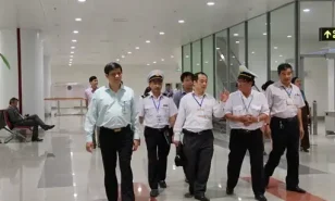 Đoàn công tác Bộ Y tế kiểm tra công tác kiểm dịch tại sân bay Nội Bài