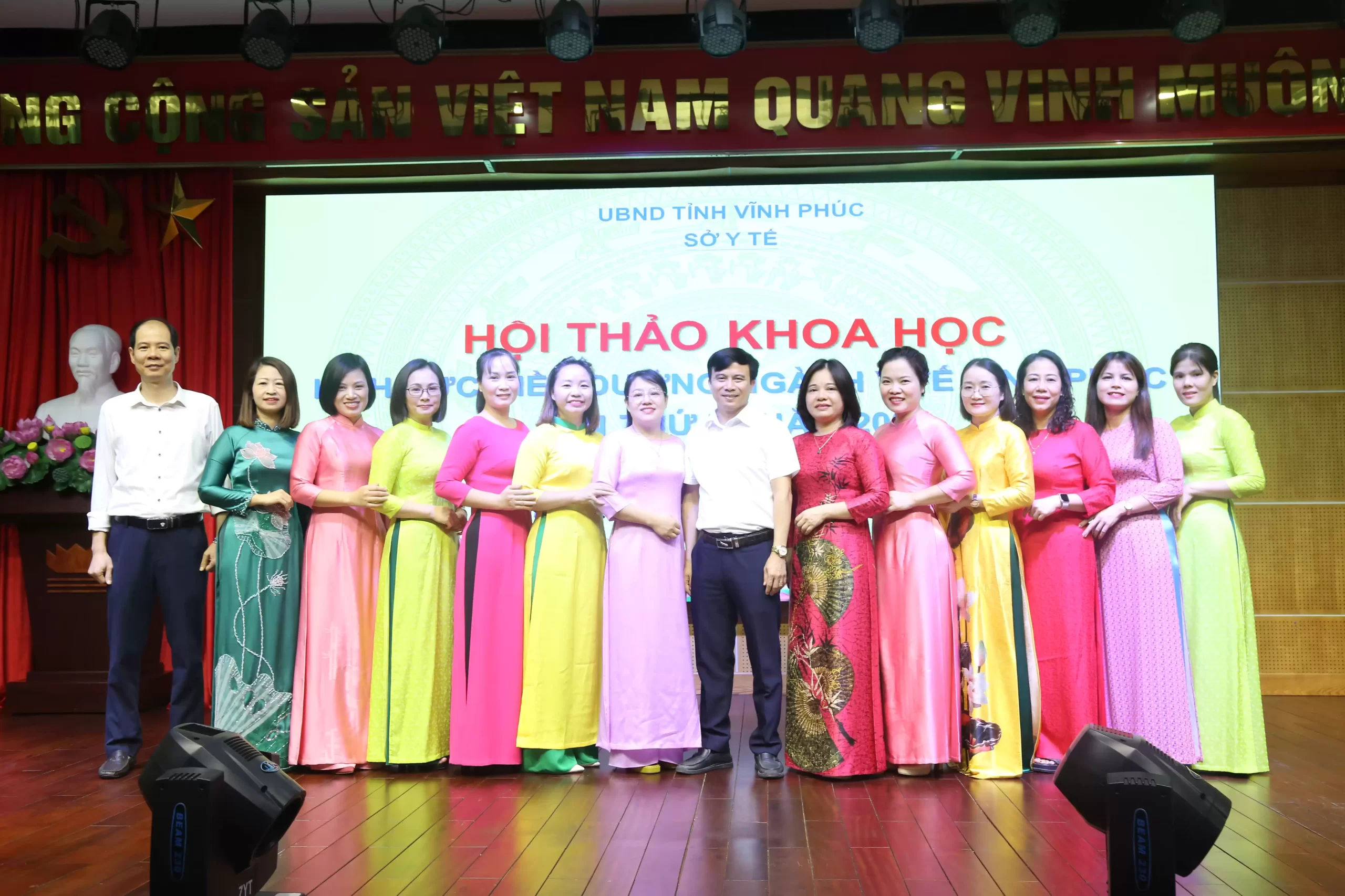 Kỷ niệm ngày điều dưỡng việt nam 26/10 3 Giám đốc Bệnh viện và đội ngũ điều dưỡng tham dự Hội thảo