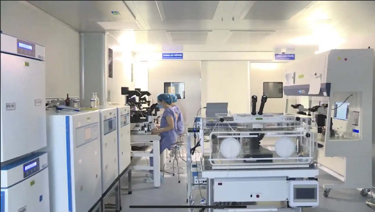 Trung tâm Hỗ trợ Sinh sản Bệnh viện Sản Nhi Vĩnh Phúc – Địa chỉ tin cậy cho IVF, IUI và điều trị vô sinh hiếm muộn 1 Hệ thống máy tại Trung tâm Hỗ trợ sinh sản