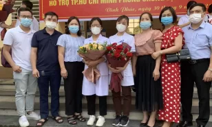 Cbyt vĩnh phúc tham gia hỗ trợ tp.hcm đợt 6