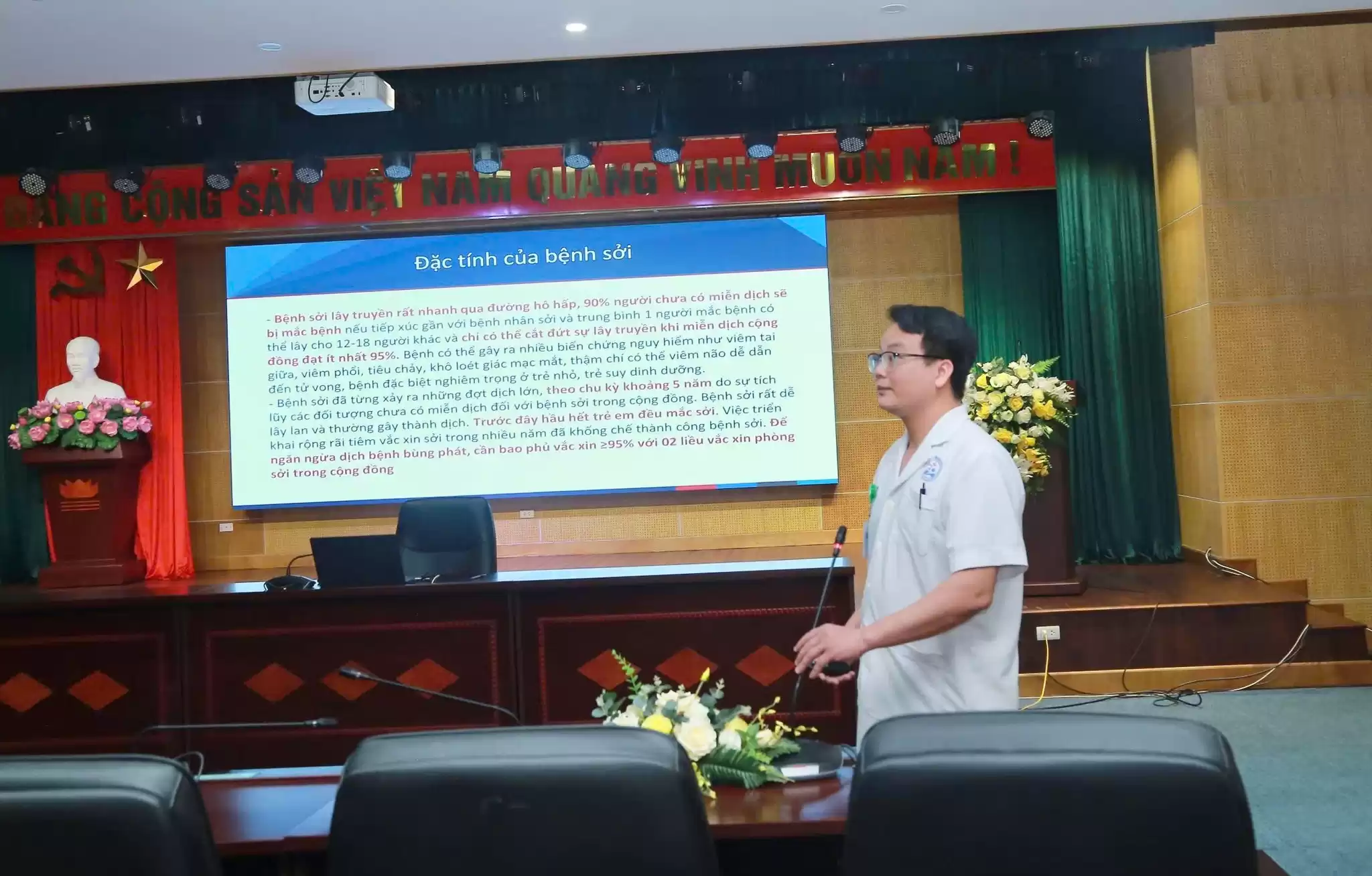 BSCKI.Nguyễn Mạnh Hùng - Trưởng khoa truyền nhiễm chia sẻ tình hình dịch tễ và chẩn đoán, điều trị, biện pháp phòng bệnh Sởi