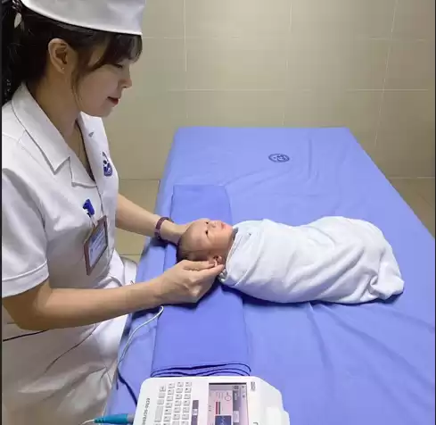 Đo OAE phát hiện sớm bất thường thính lực