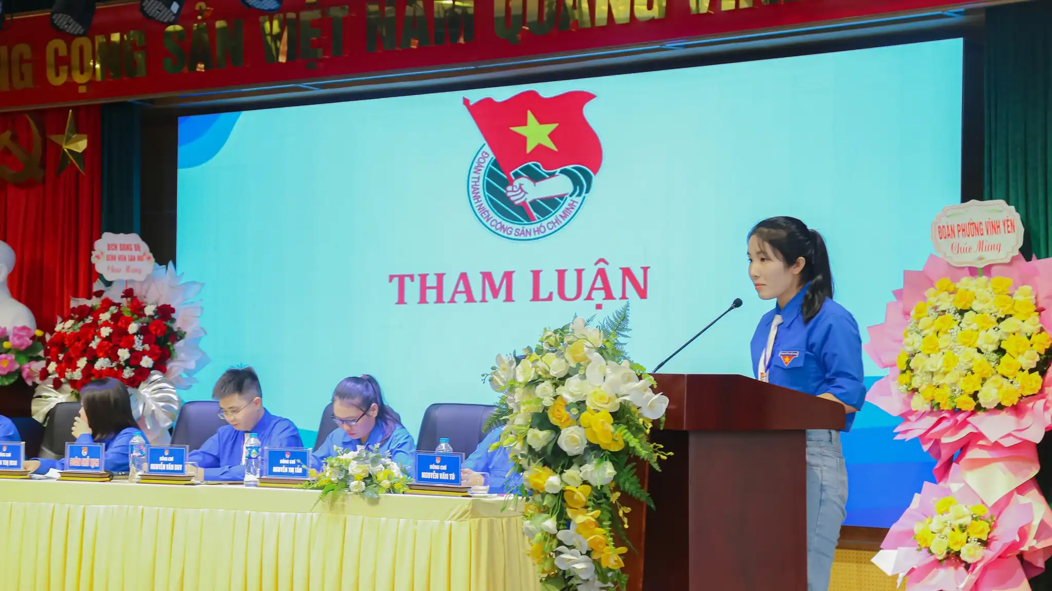Đ/c Nguyễn Thị Nhật Tân tham luận tại Đại hội.