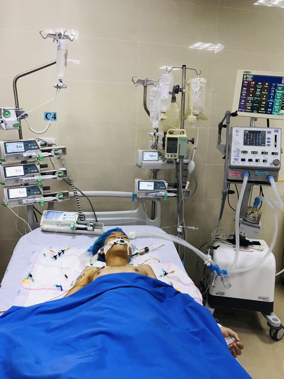 Cứu sống bệnh nhân bị phản vệ do uống paracetamol