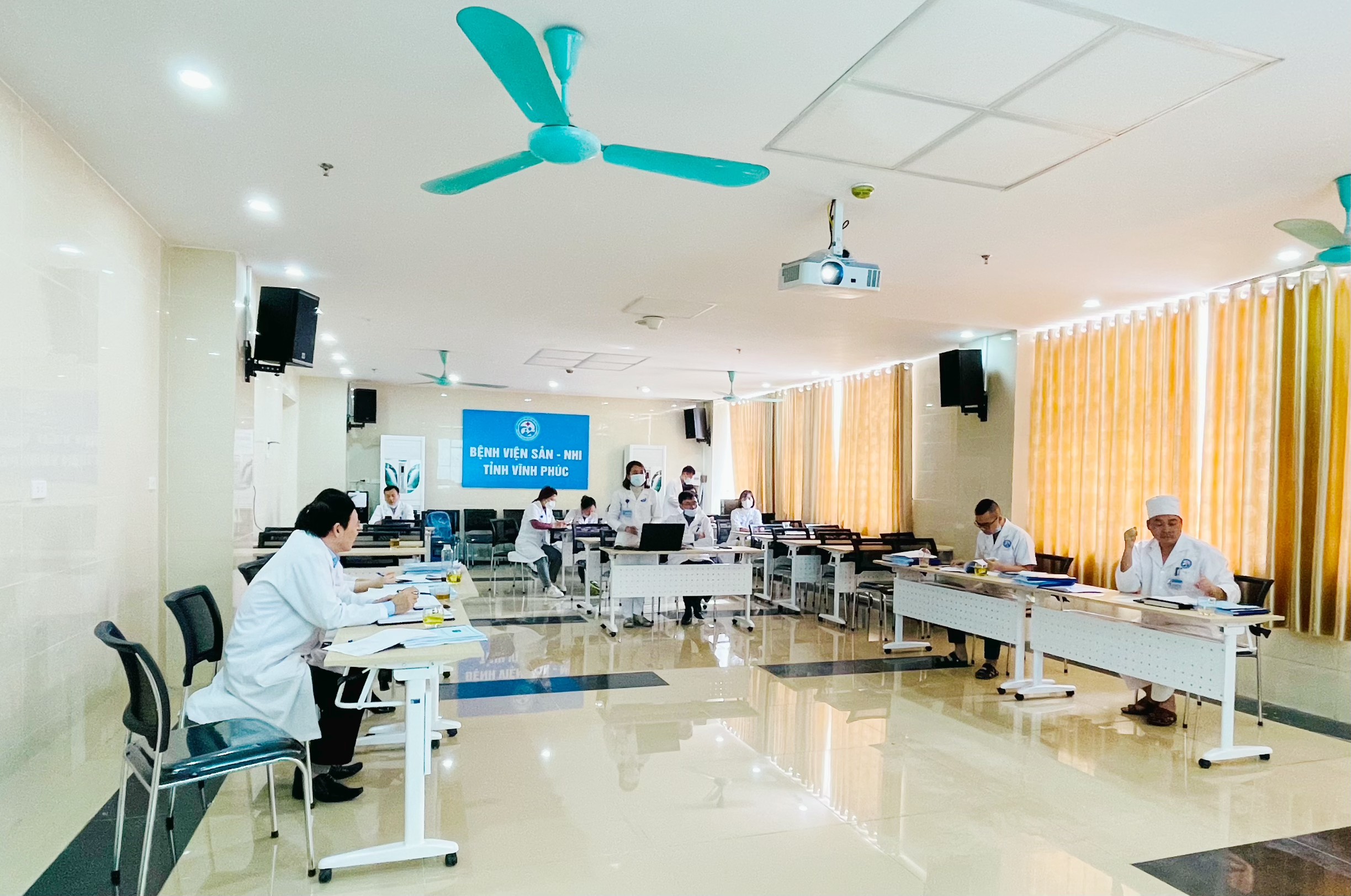 TỔ CHỨC NGHIỆM THU ĐỀ TÀI CẤP CƠ SỞ 2021