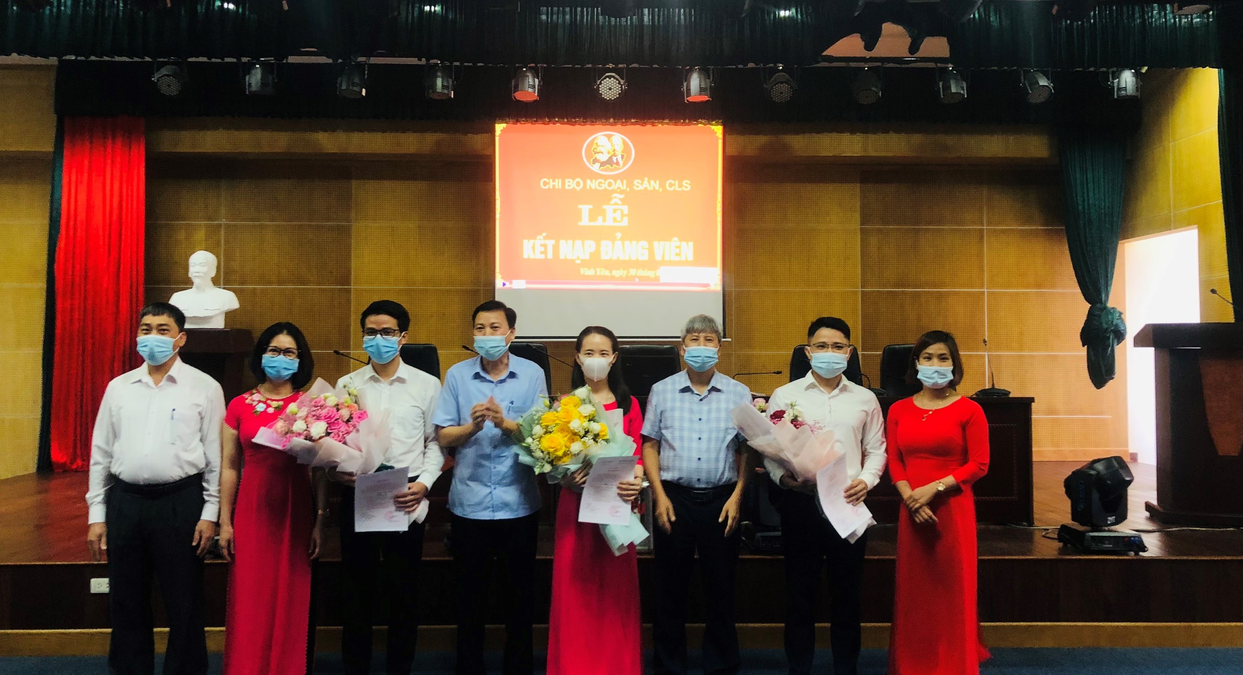 LỄ KẾT NẠP ĐẢNG VIÊN MỚI – BV Sản Nhi Vĩnh Phúc