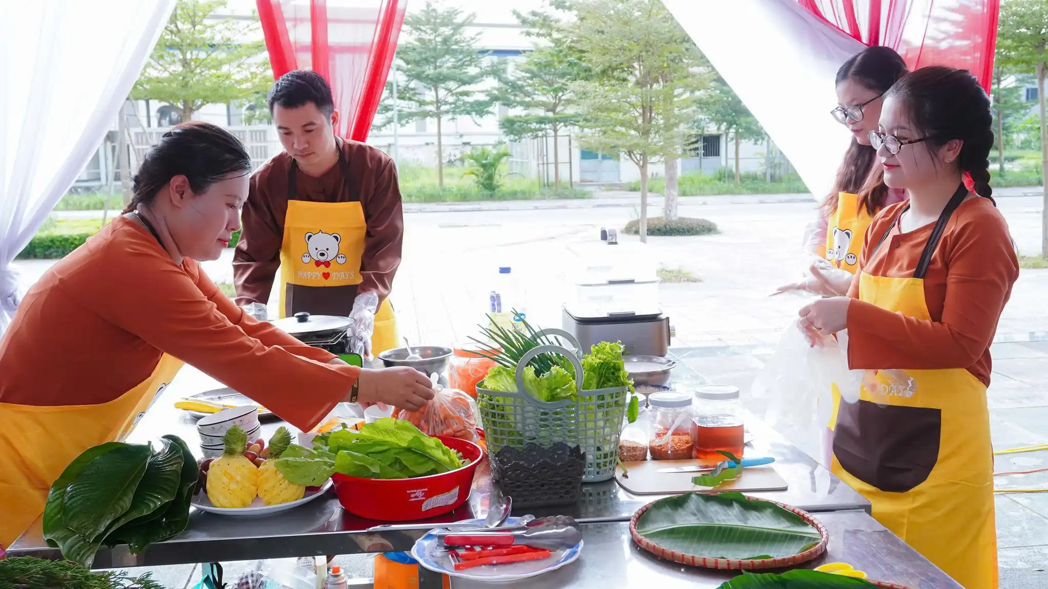 Hội thi 20/10 "Hương sắc và Hương vị yêu thương" Công đoàn Bệnh viện Sản Nhi Vĩnh Phúc 4 Đội thi Khối Cận lâm sàng