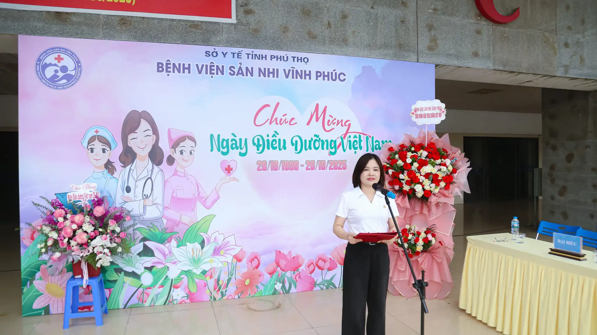 Chúc mừng 35 năm ngày Điều dưỡng Việt Nam (26/10/1990-26/10-2025). 3 HSCKI. Nguyễn Thị Thu Huyền Trưởng phòng Điều dưỡng Bệnh viện khai mạc hội thao