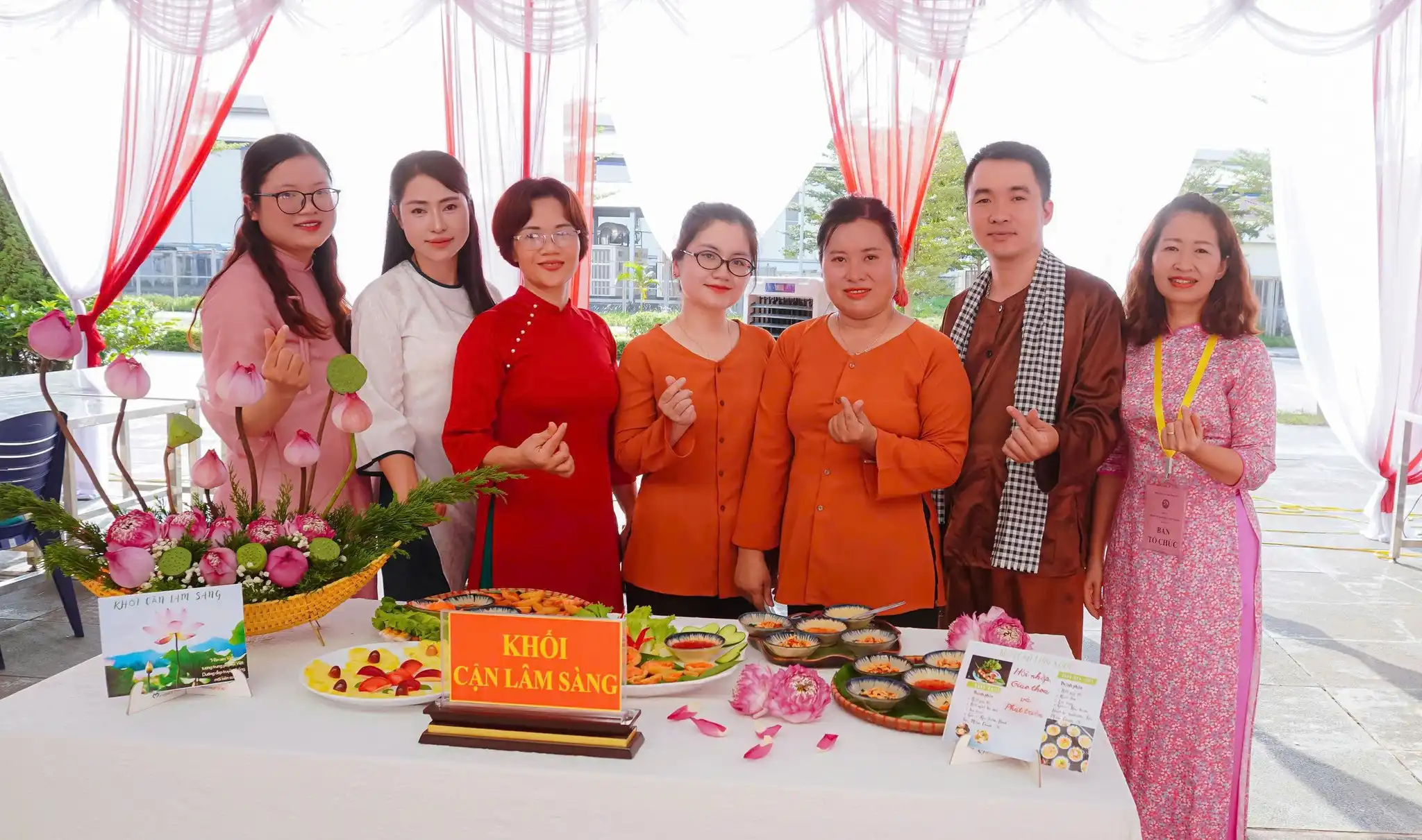 Hội thi 20/10 "Hương sắc và Hương vị yêu thương" Công đoàn Bệnh viện Sản Nhi Vĩnh Phúc 12 Tac pham Khoi Can Lam Sang