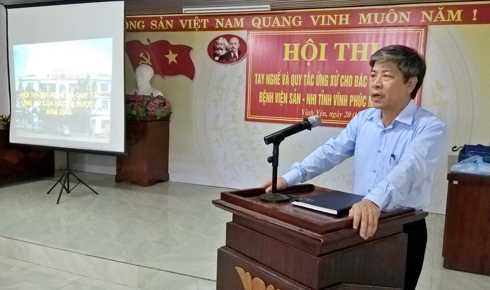 Bệnh viện Sản-Nhi Vĩnh Phúc tổ chức Hội thi tay nghề và Quy tắc ứng xử cho bác sĩ, dược sĩ năm 2015