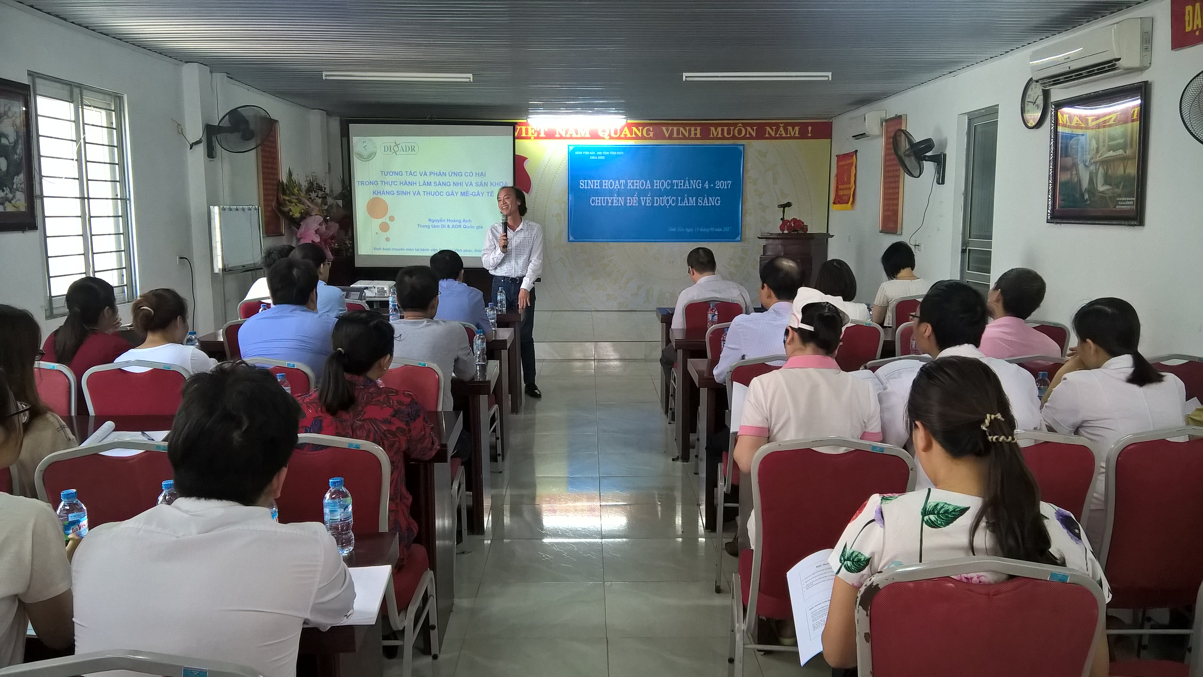 Bệnh viện Sản – Nhi Vĩnh Phúc tổ chức Sinh hoạt khoa học chuyên đề Dược lâm sàng