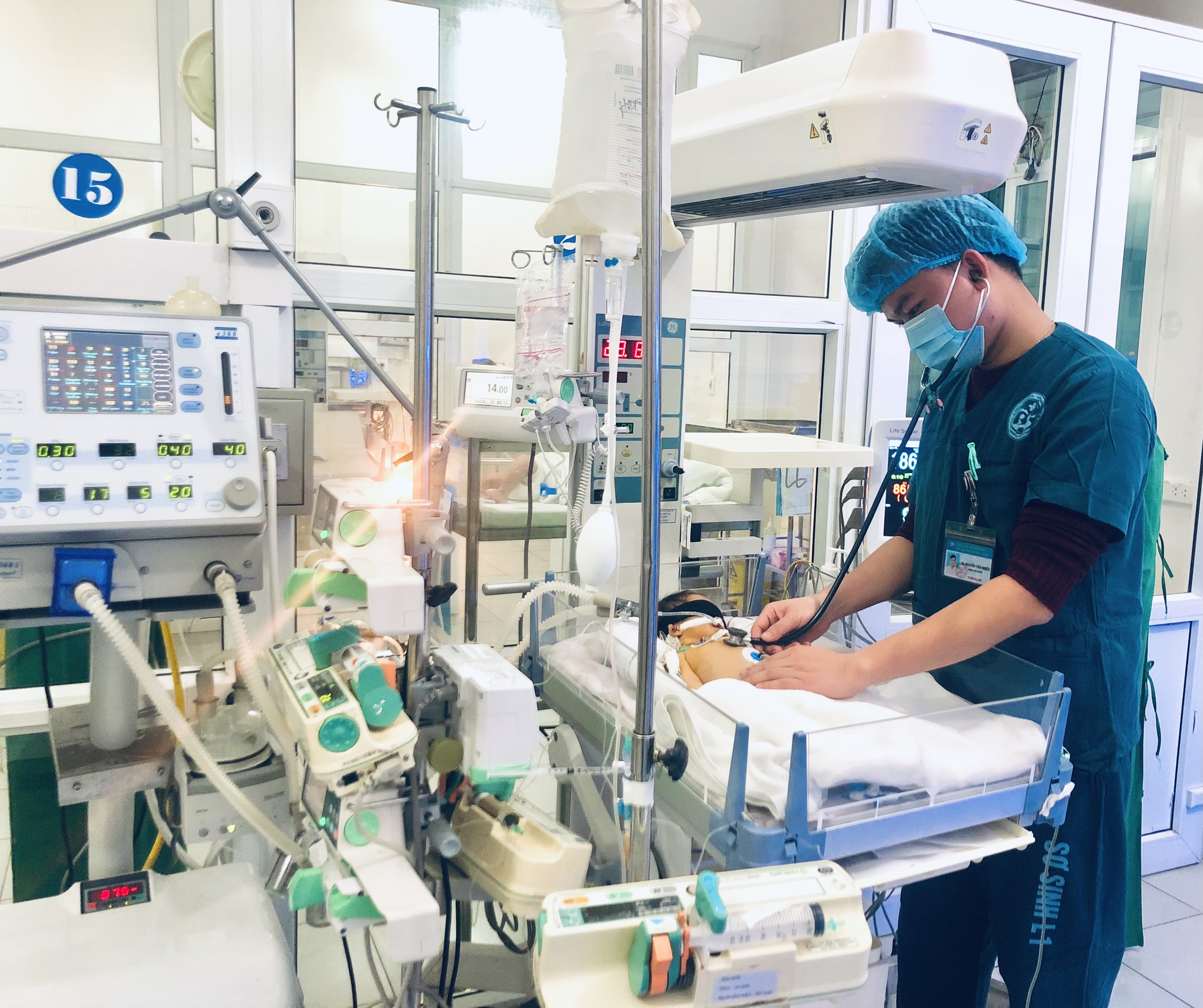 BỆNH VIỆN SẢN NHI VĨNH PHÚC CẤP CỨU THÀNH CÔNG TRẺ SƠ SINH BỊ XUẤT HUYẾT NÃO NGUY KỊCH