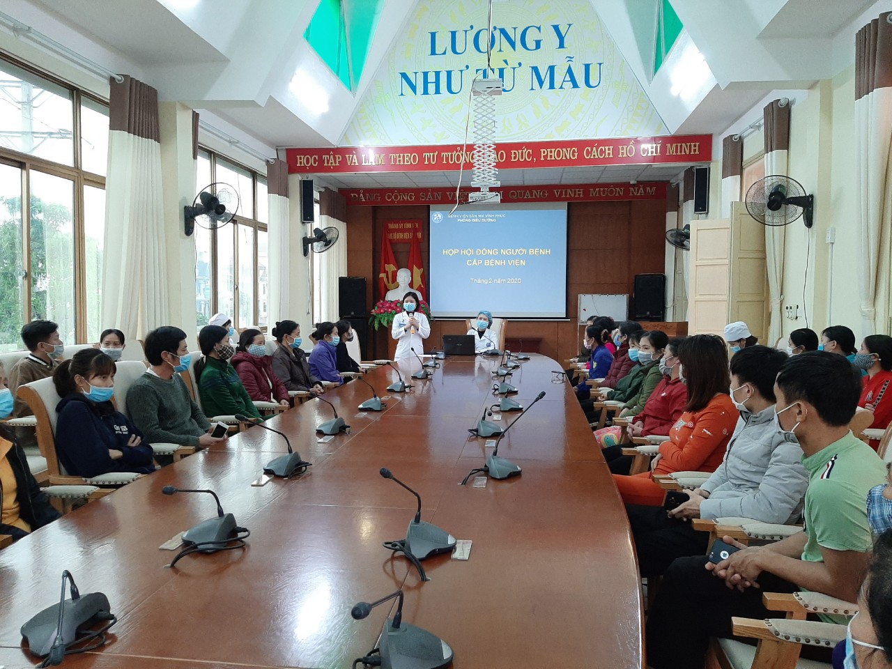 HỌP HỘI ĐỒNG NGƯỜI BỆNH CẤP BỆNH VIỆN