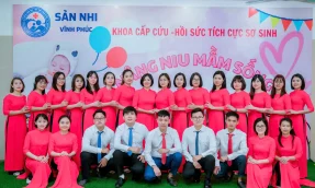 Tập thể khoa Cấp cứu - Hồi sức tích cực Sơ sinh Bệnh viện Sản Nhi Vĩnh Phúc.
