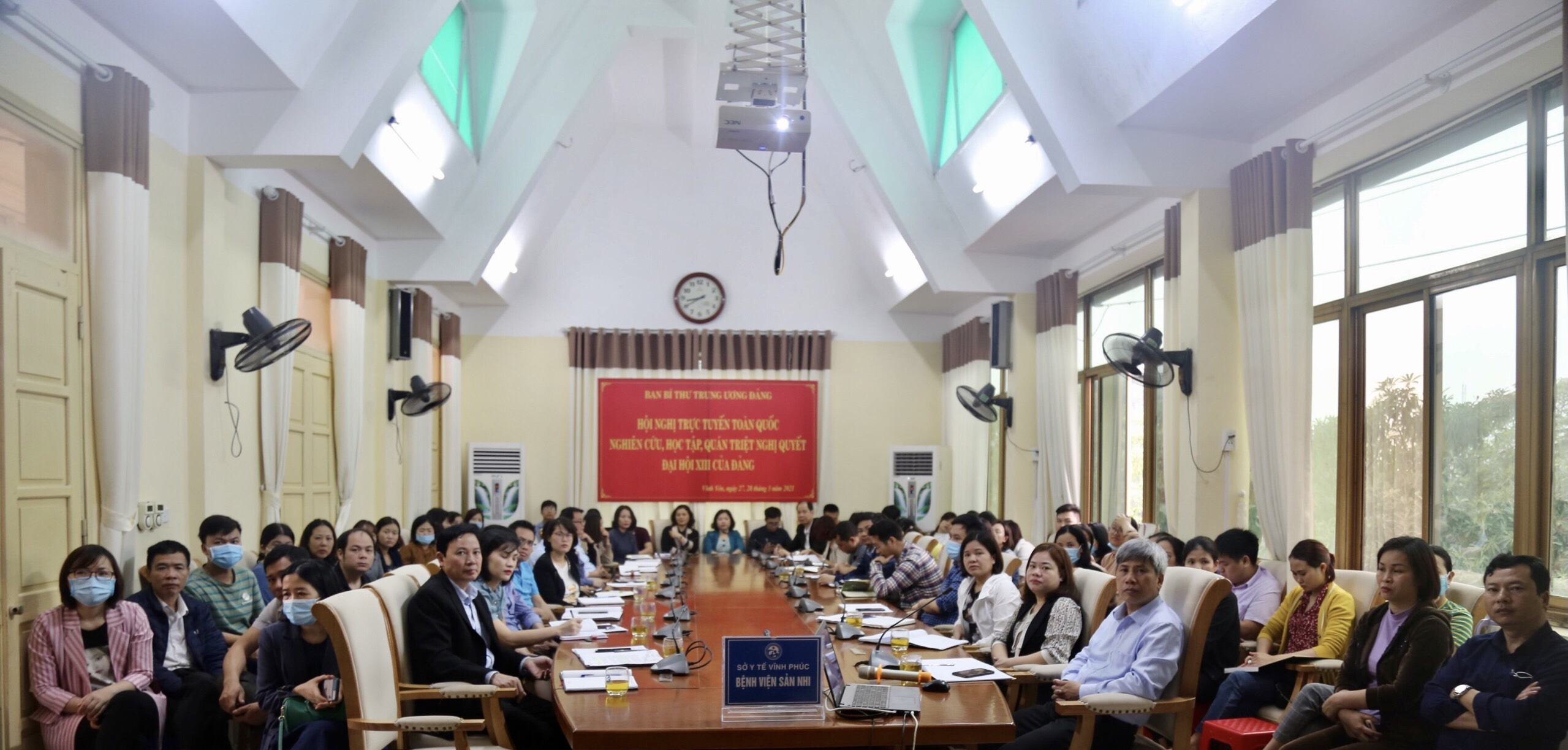 HỘI NGHỊ TRỰC TUYẾN NGHIÊN CỨU, HỌC TẬP NGHỊ QUYẾT ĐẠI HỘI XIII