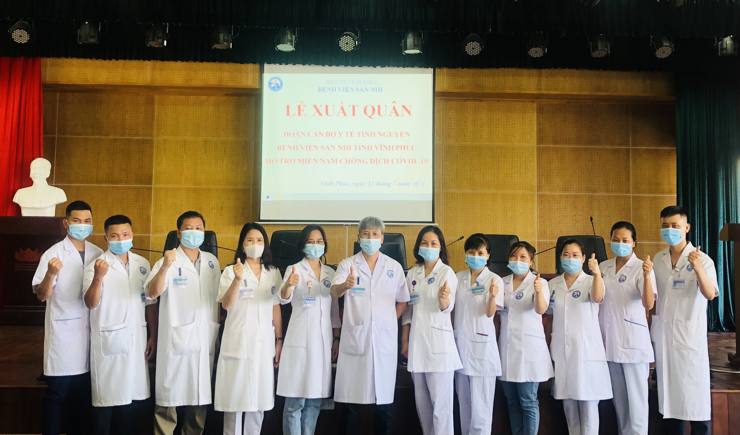 CÁN BỘ Y TẾ BỆNH VIỆN SẢN NHI VĨNH PHÚC HỘI QUÂN CÙNG ĐOÀN SỞ Y TẾ HỖ TRỢ THÀNH PHỐ HỒ CHÍ MINH CHỐNG DỊCH COVID-19 3 z2610347883601 73c010c59fb284783826f87ade3b10bc