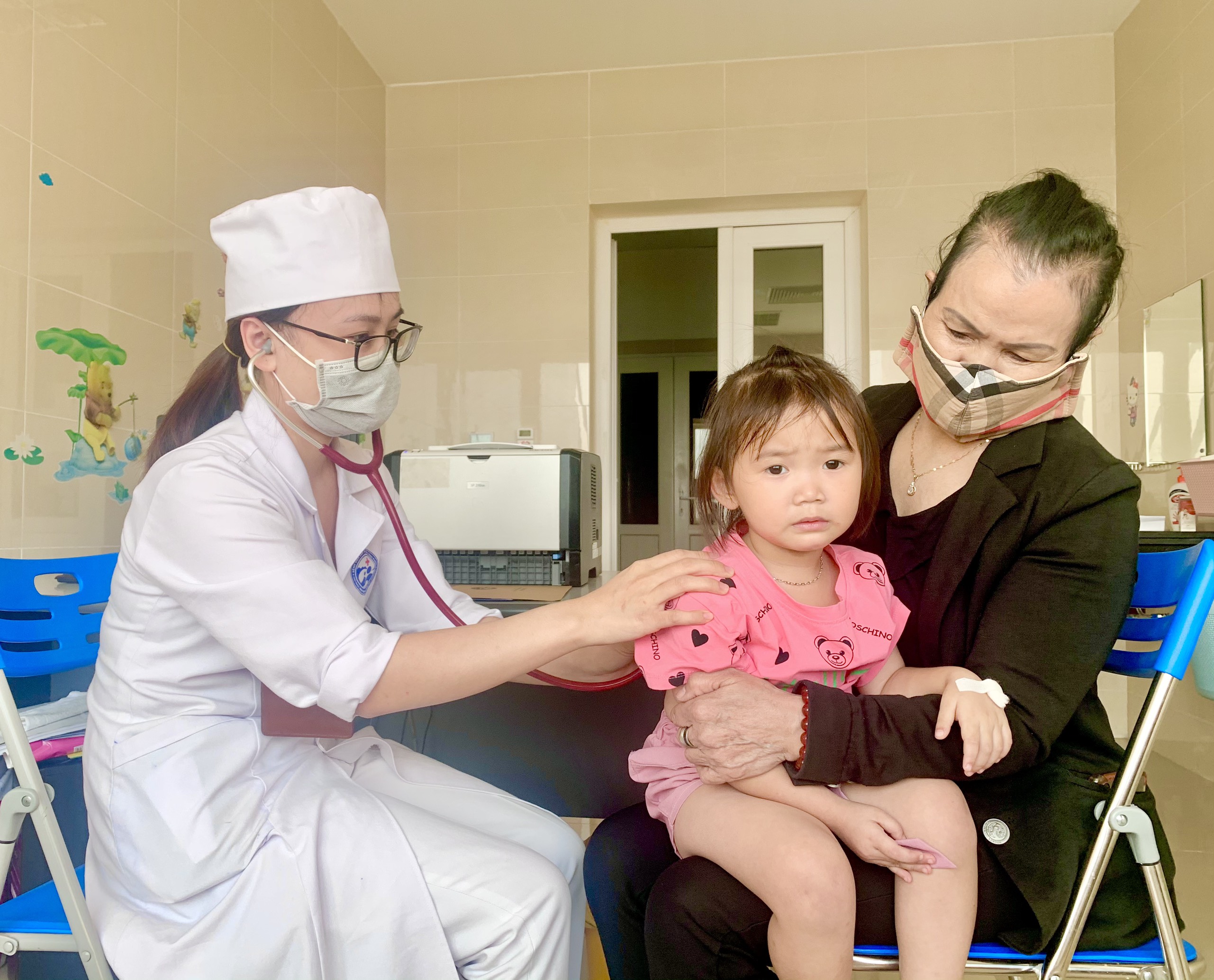 BỆNH GIAO MÙA Ở TRẺ EM