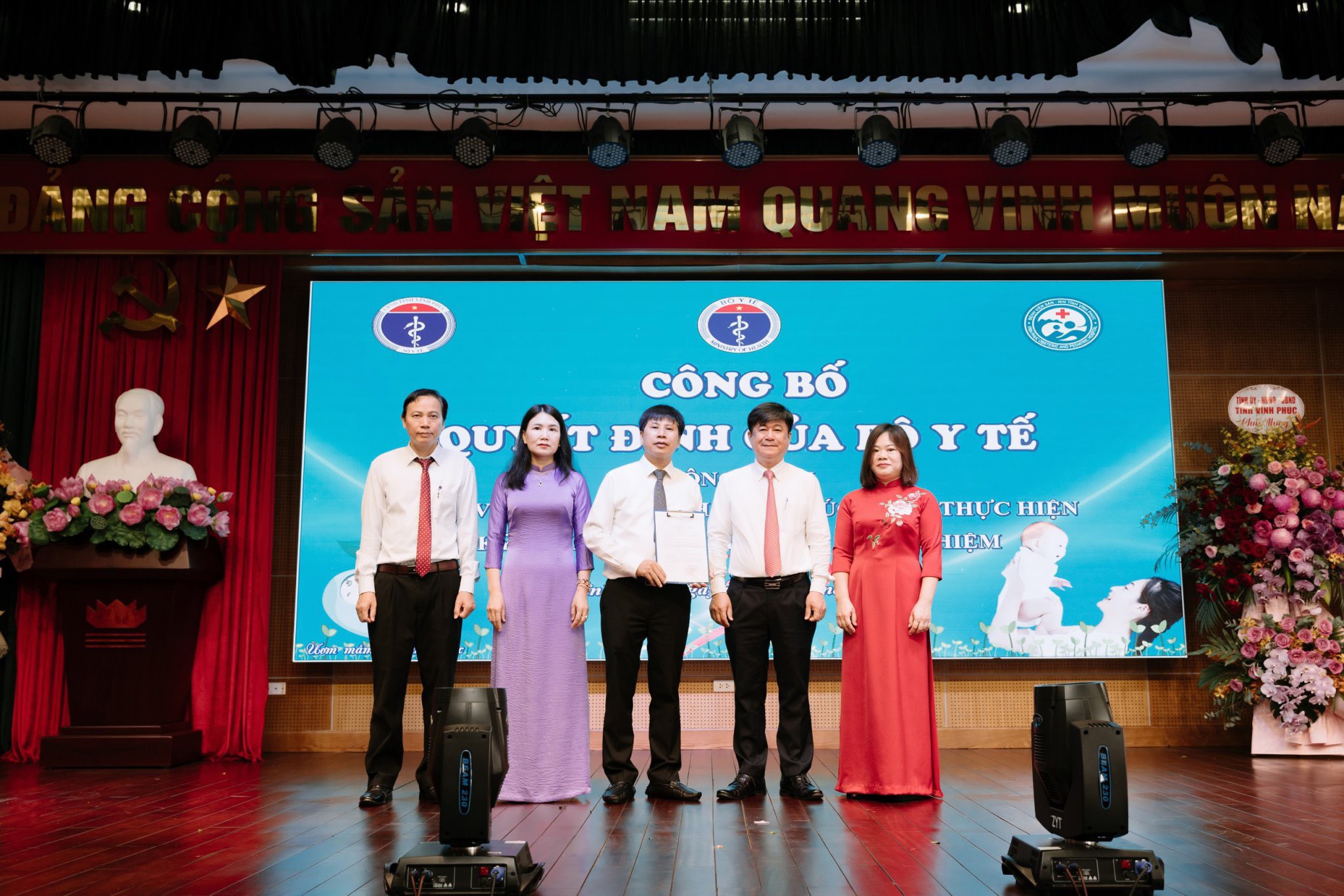 LỄ CÔNG BỐ QUYẾT ĐỊNH BỆNH VIỆN SẢN NHI TỈNH VĨNH PHÚC ĐƯỢC THỰC HIỆN KỸ THUẬT THỤ TINH TRONG ỐNG NGHIỆM IVF