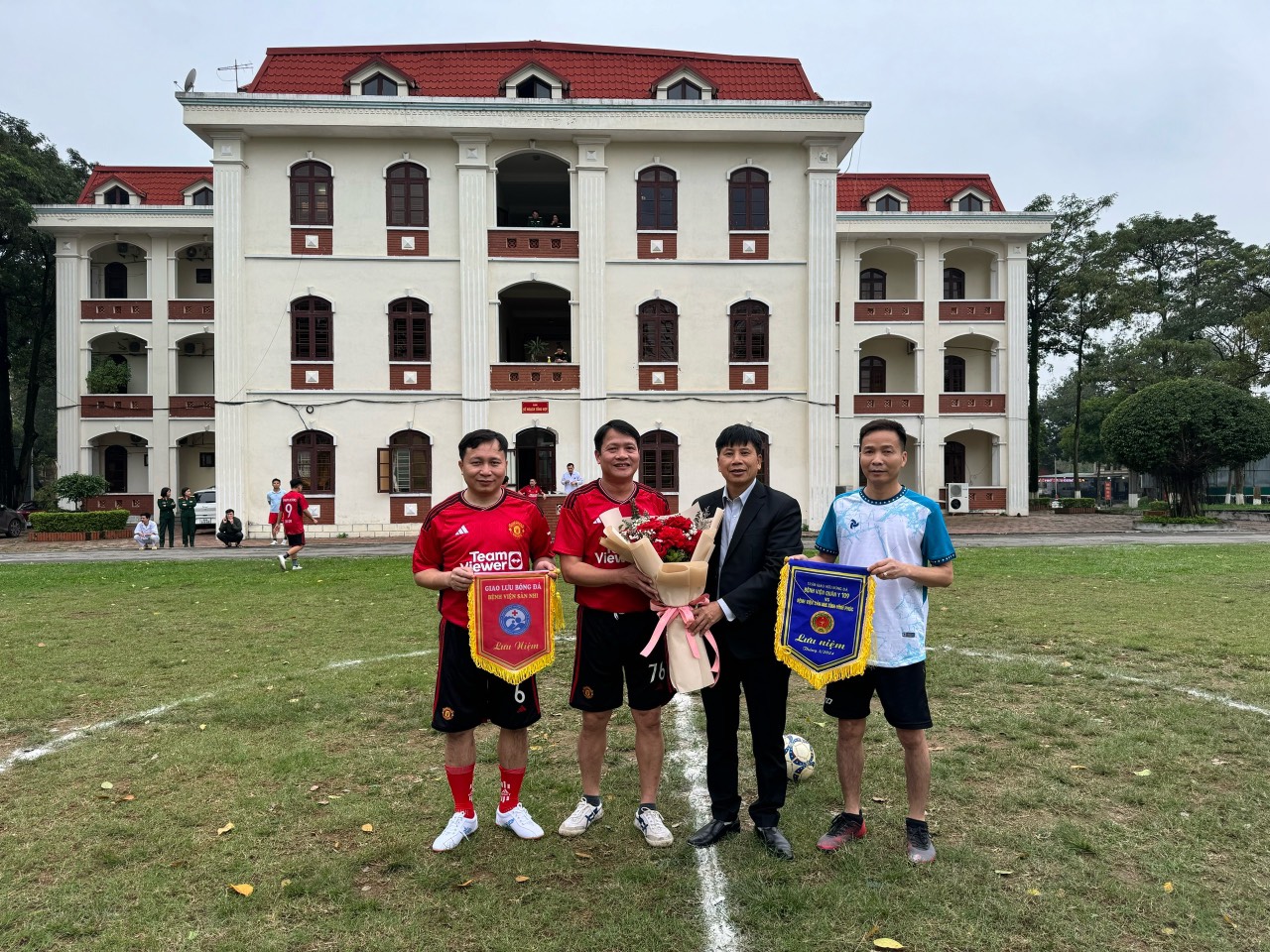 GIAO LƯU BÓNG ĐÁ TRÀO MỪNG NGÀY THÀNH LẬP ĐOÀN TNCS Hồ Chí Minh 26/03/1931 - 26/03/2024 1 z5269528094008 cdf808db061cf36fbc42c2034e721131