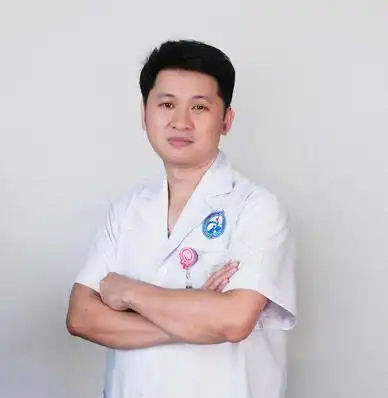 Khoa Ngoại Tổng hợp - Bệnh viện Sản Nhi Vĩnh Phúc. 1 Phó trưởng khoa - Phụ trách khoa: Thạc sĩ Nguyễn Đức Thắng