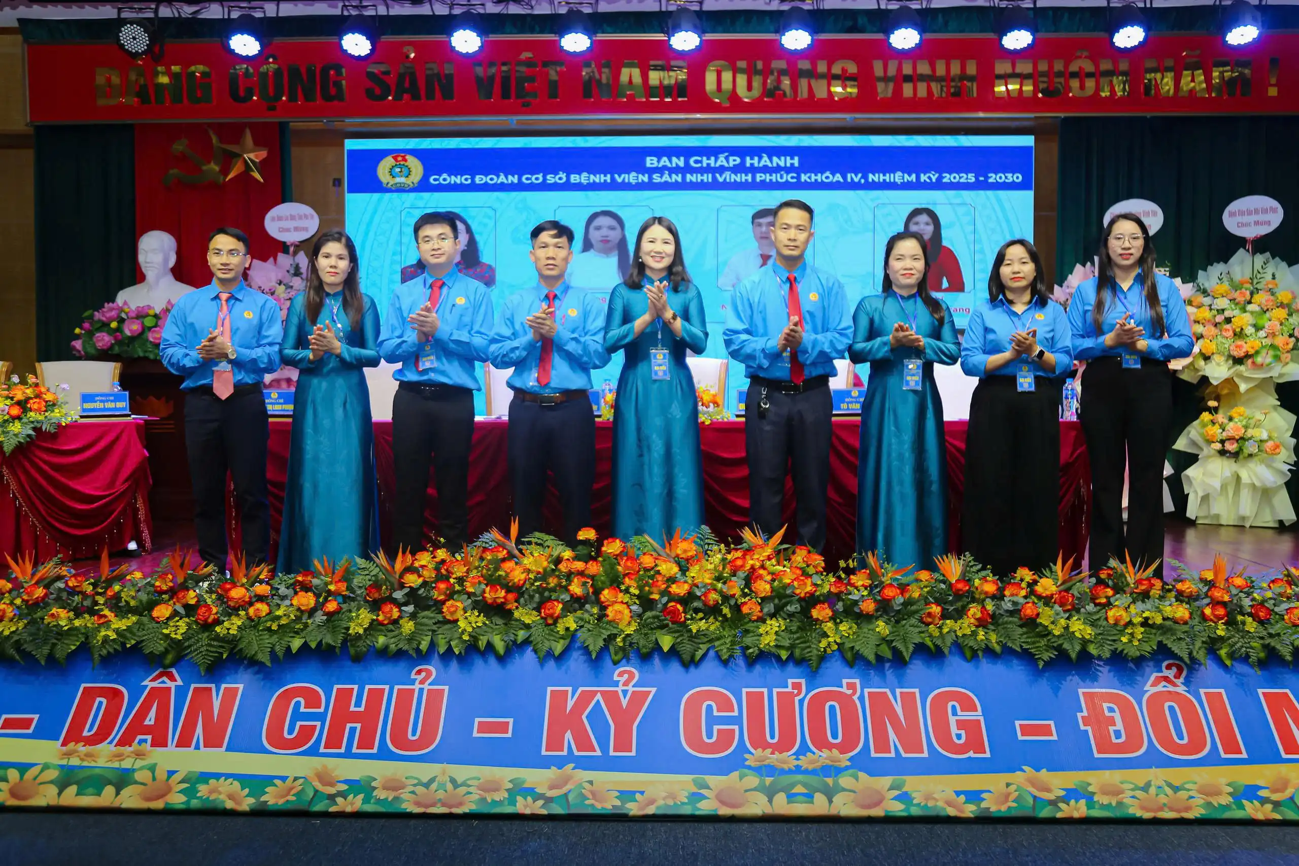 Ban chấp hành Công đoàn Bệnh viện Sản Nhi Vĩnh Phúc nhiệm kỳ 2025-2030 ra mắt Đại hội.