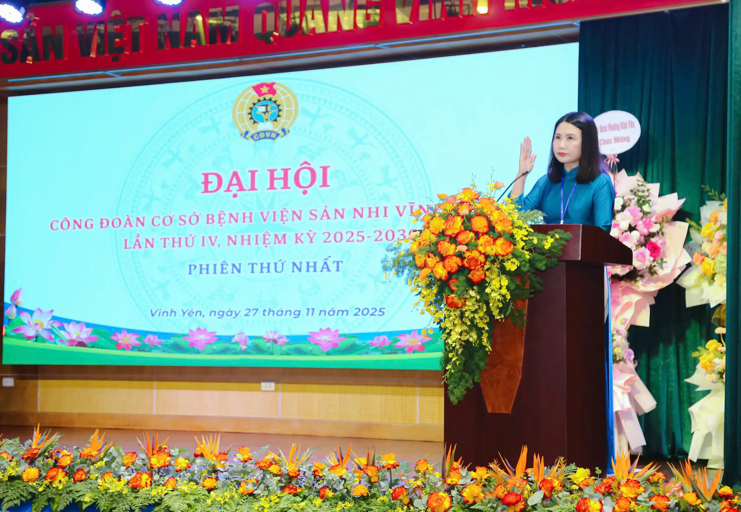 Đồng chí Nguyễn Thu Thủy - Chủ tịch Công đoàn phát biểu khai mạc, và điều hành Đại hội.