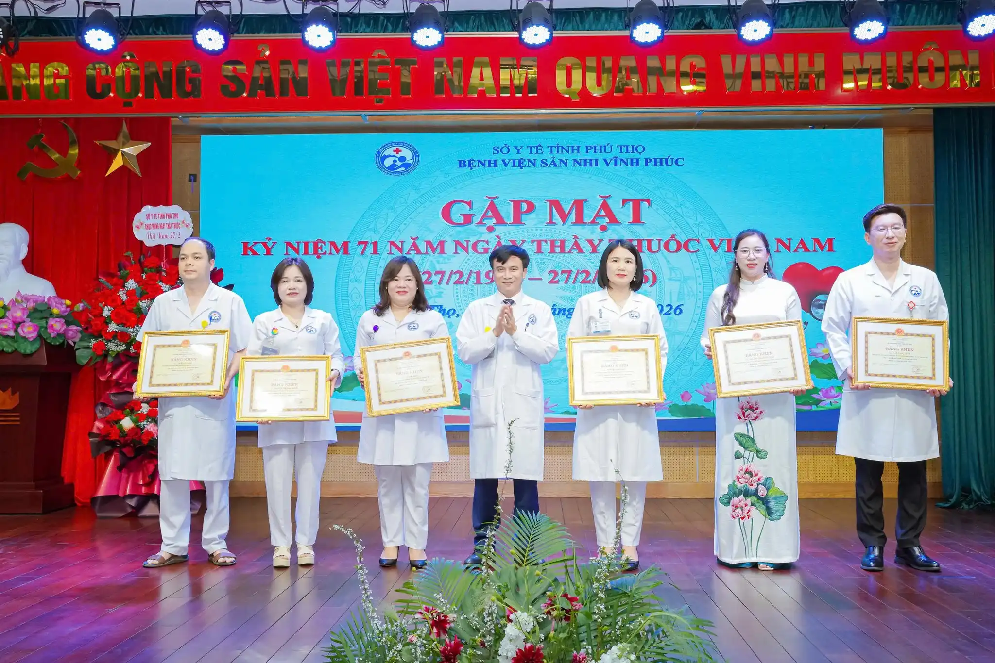Bệnh viện Sản Nhi Vĩnh Phúc long trọng tổ chức gặp mặt kỷ niệm 71 năm Ngày Thầy thuốc Việt Nam (27/2/1955 – 27/2/2026) 8 BK UBND tỉnh cho 6 cá nhân