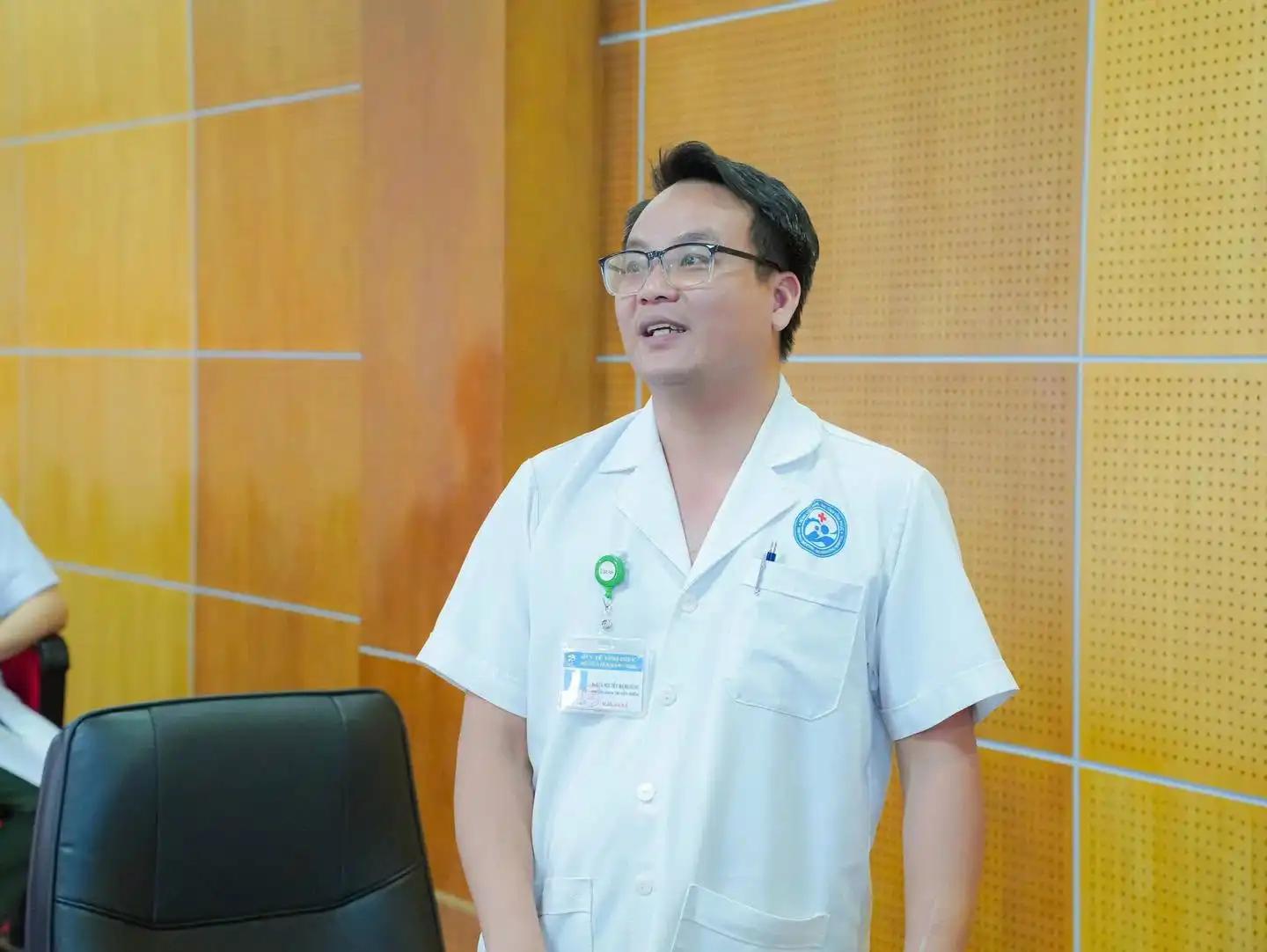 Nâng cao năng lực chẩn đoán, điều trị bệnh sởi trẻ em: Bệnh viện Sản Nhi Vĩnh Phúc cập nhật kiến thức cùng chuyên gia Bệnh viện Nhi Trung ương 4 BSCKI. Nguyễn Mạnh Hùng chia sẻ kinh nghiệm thực tiễn điều trị các ca bệnh Sởi đặc biệt tại Bệnh viện