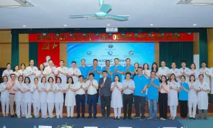 Bệnh viện Sản Nhi Vĩnh Phúc tiếp nhận 40 giường cấp cứu, điều trị với tổng trị giá 315 triệu đồng do Hiệp hội Thương mại Đài Loan tại Việt Nam – Chi hội Bắc Ninh trao tặng